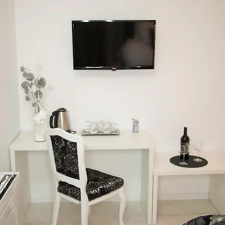 Πανσιόν Downtown 3*